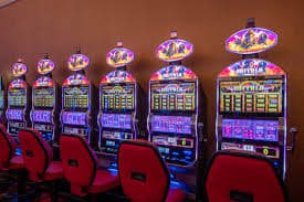 Giao diện cá cược thể thao và casino của xpoker trên thiết bị di động và máy tính